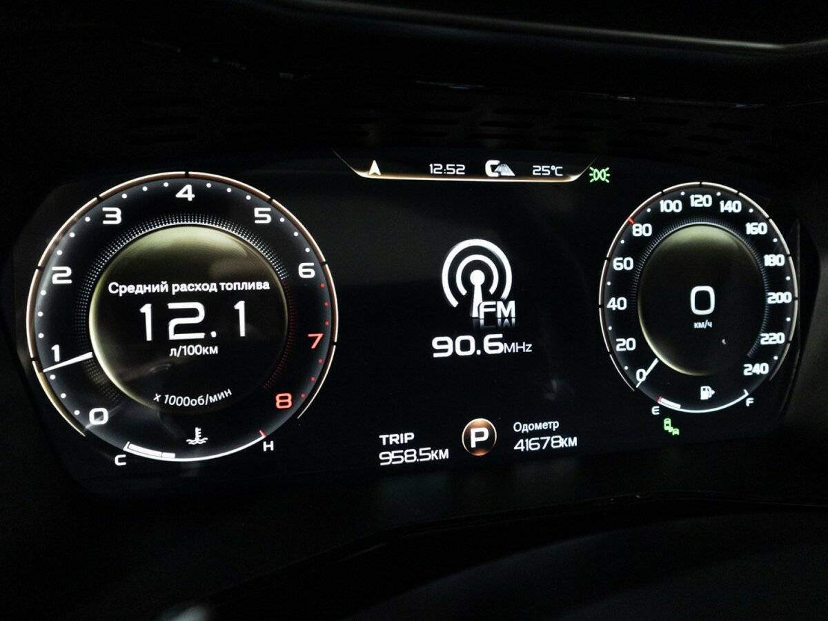 Geely Tugella 2023 года с пробегом. Фото: #11