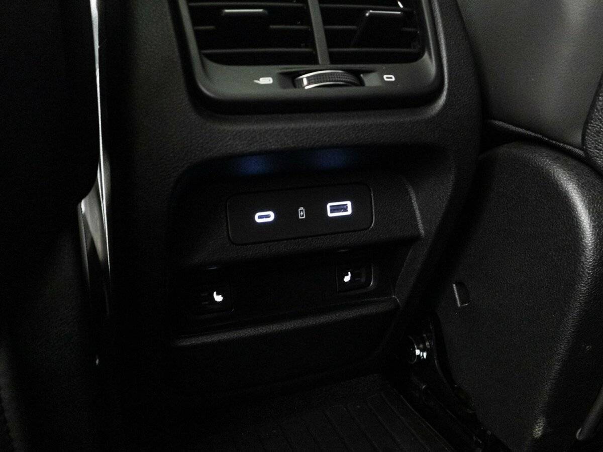 Geely Tugella 2023 года с пробегом. Фото: #26