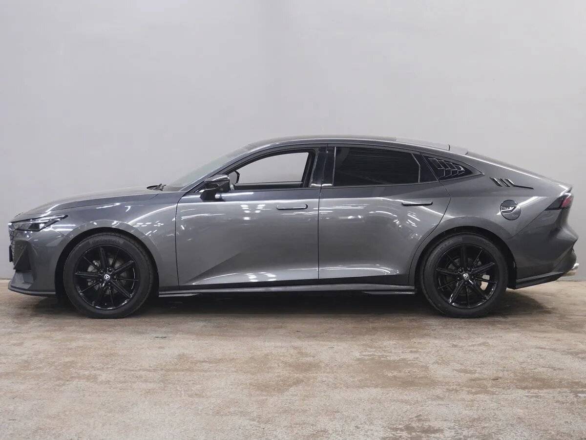 Changan UNI-V 2022 года с пробегом. Фото: #7