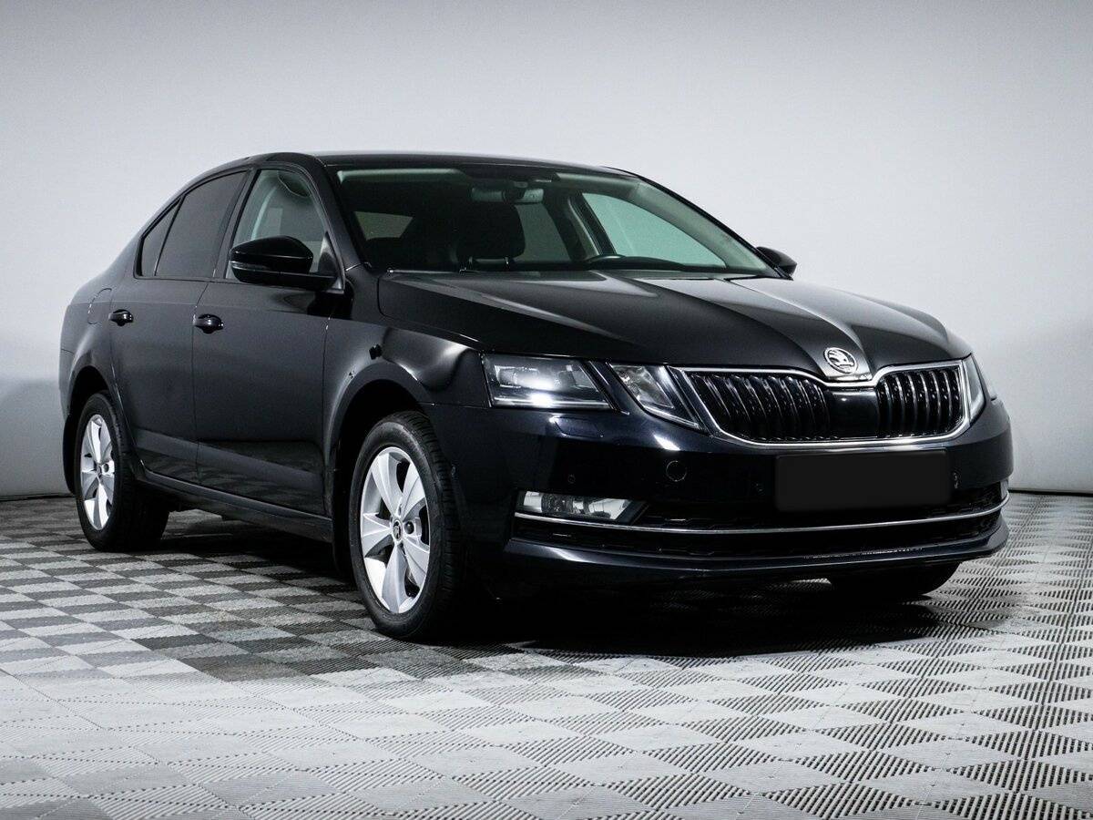 Б/У Шкода Октавия 2017 года. Фото: #2