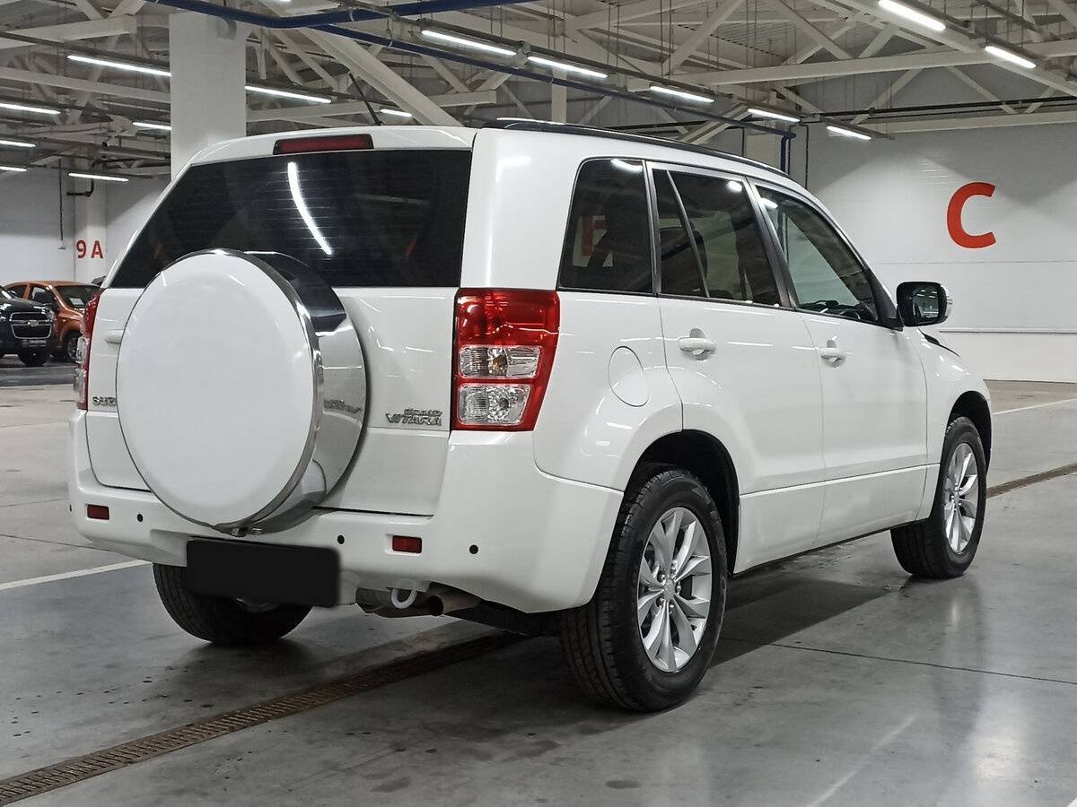 Suzuki Grand Vitara 2013 года с пробегом. Фото: #4