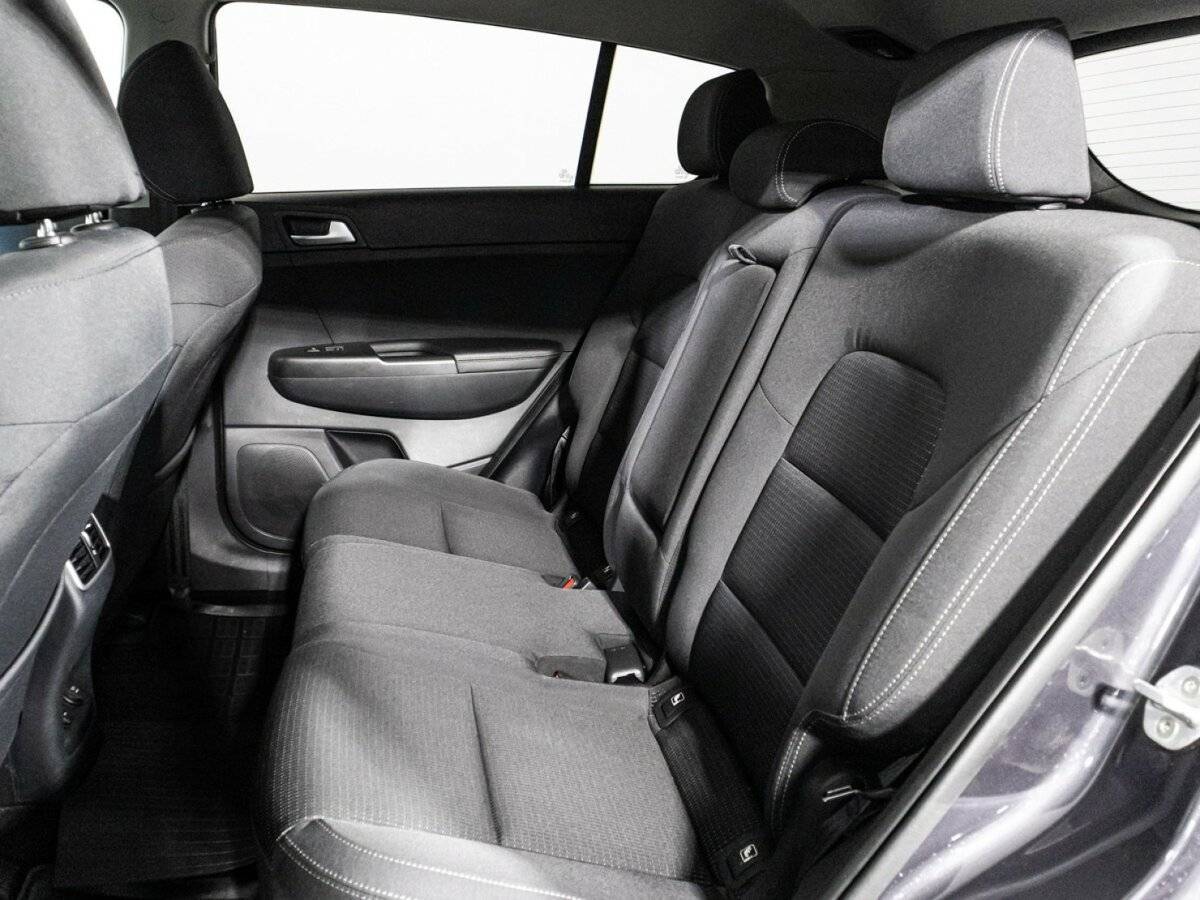 Б/У Киа Спортейдж 2017 года. Фото: #9