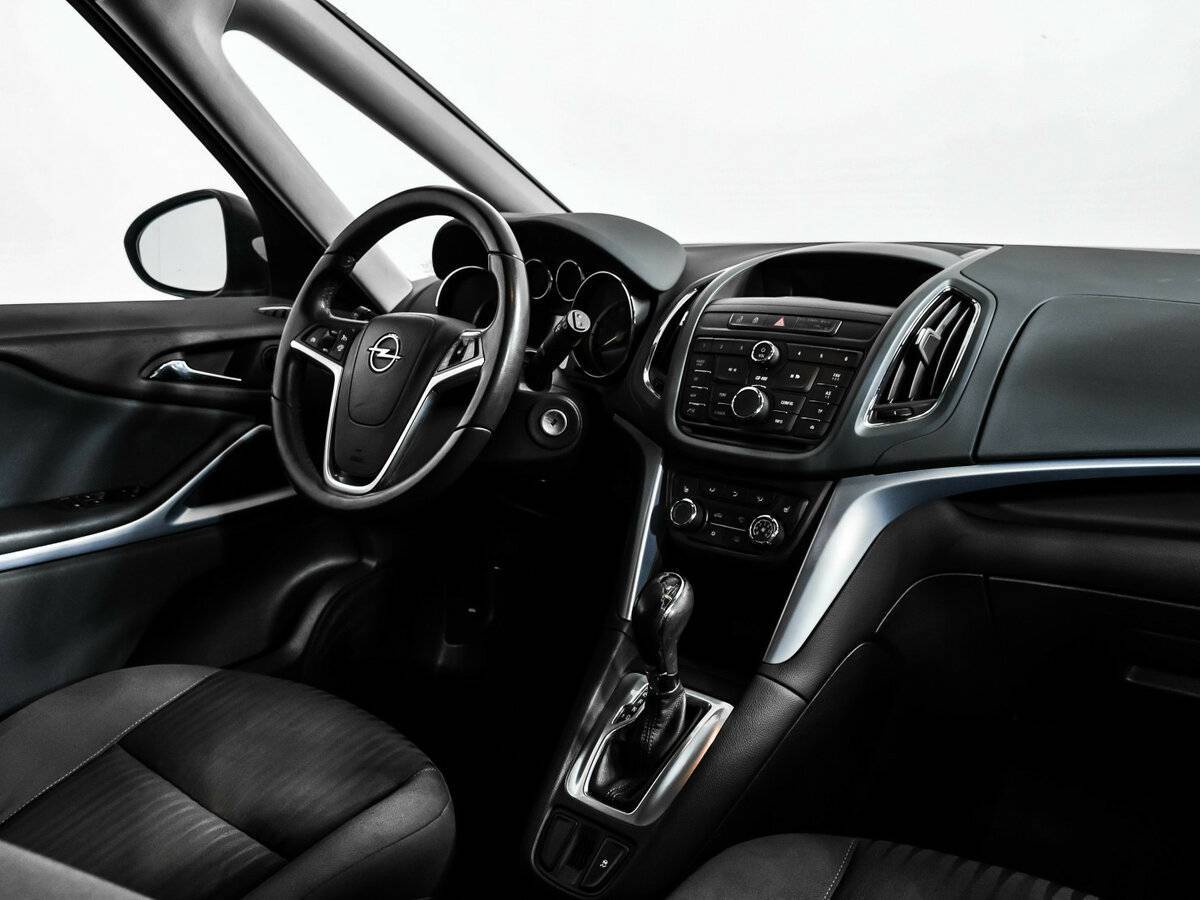 Б/У Опель Зафира 2013 года. Фото: #8