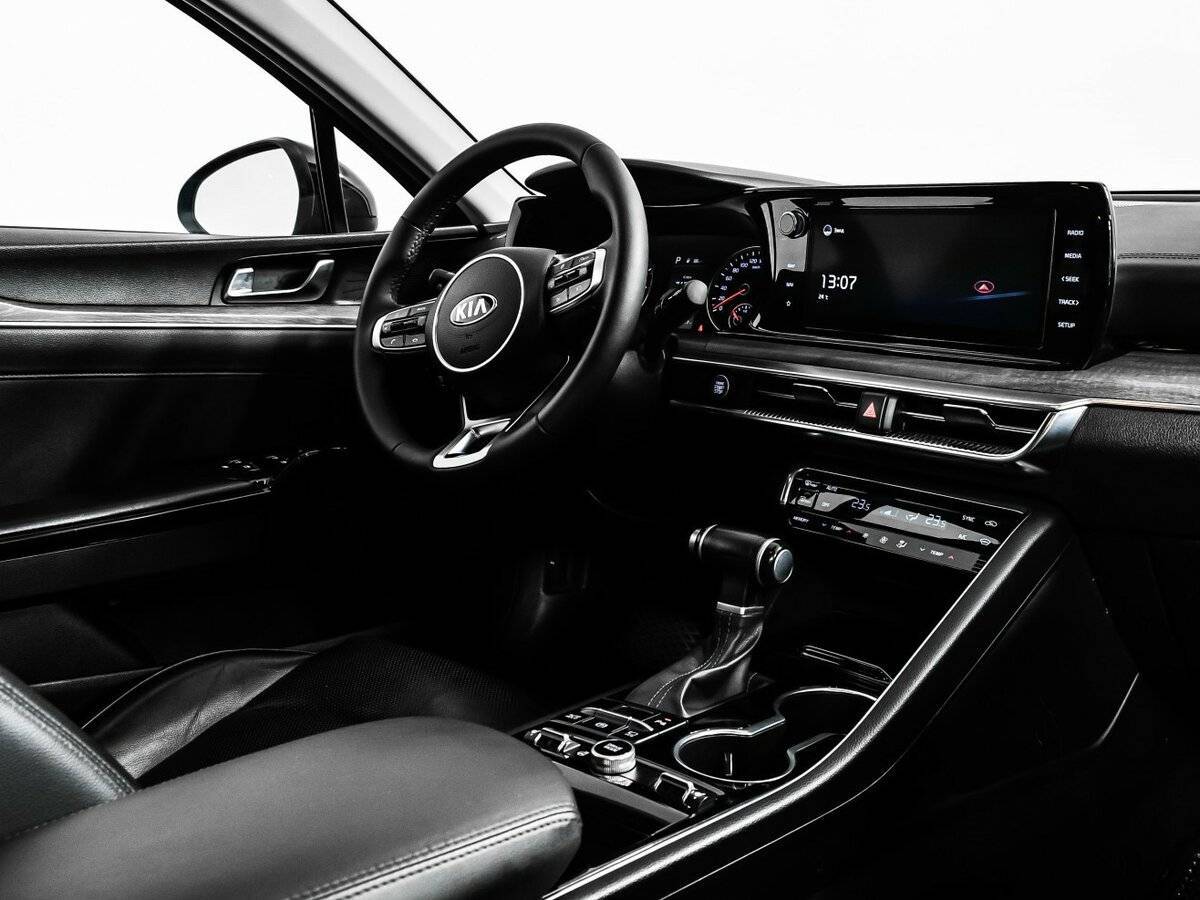 Б/У Киа К5 2021 года. Фото: #8