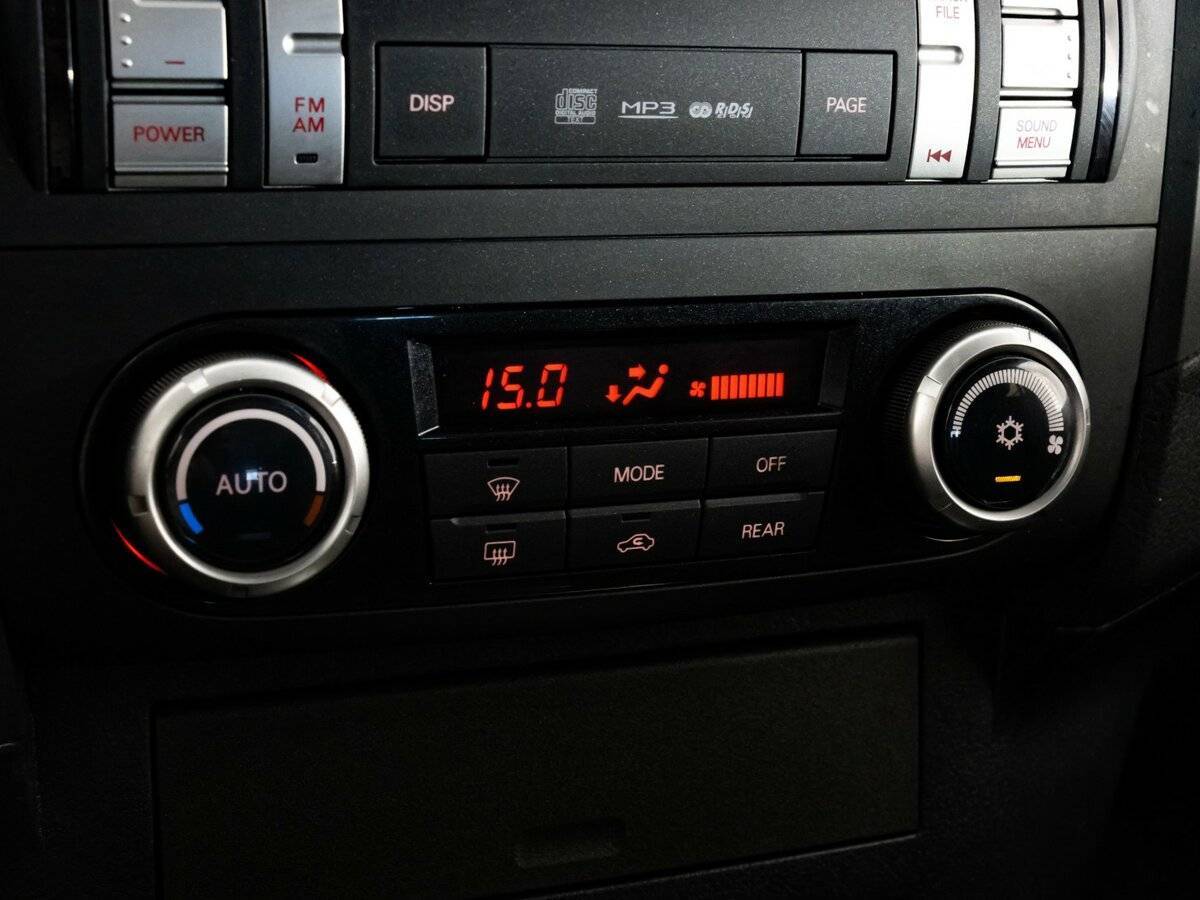 Б/У Митсубиши Паджеро 2012 года. Фото: #10