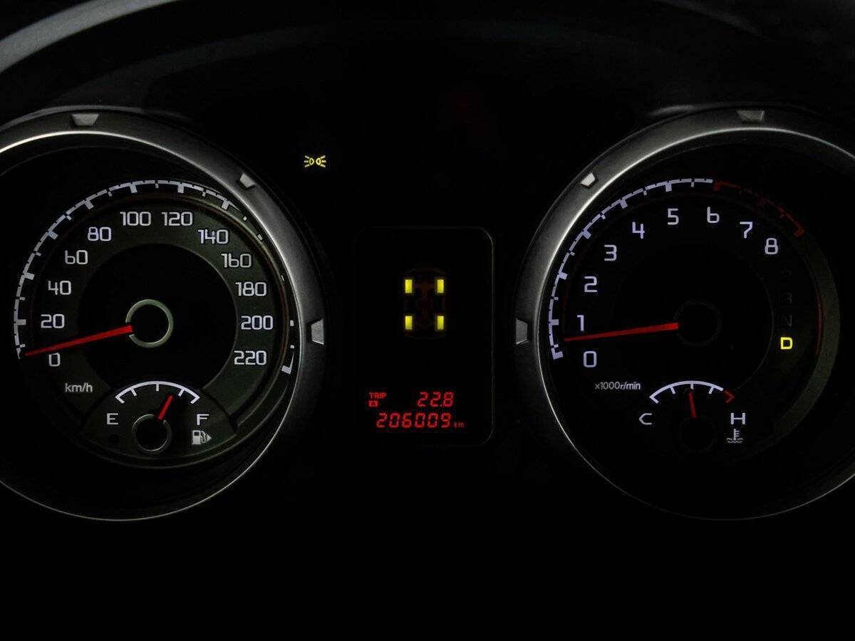 Б/У Митсубиши Паджеро 2012 года. Фото: #13