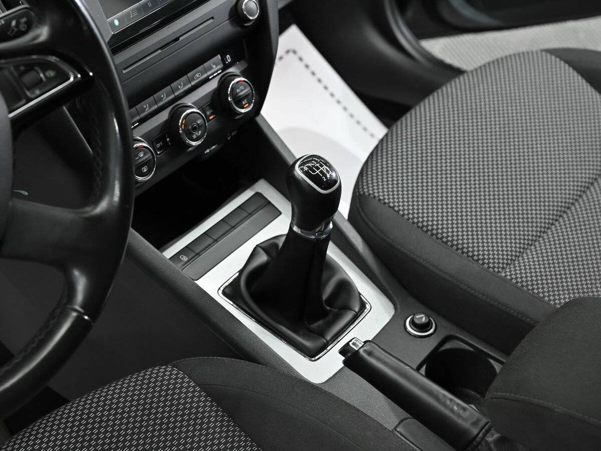 Б/У Шкода Октавия 2014 года. Фото: #9