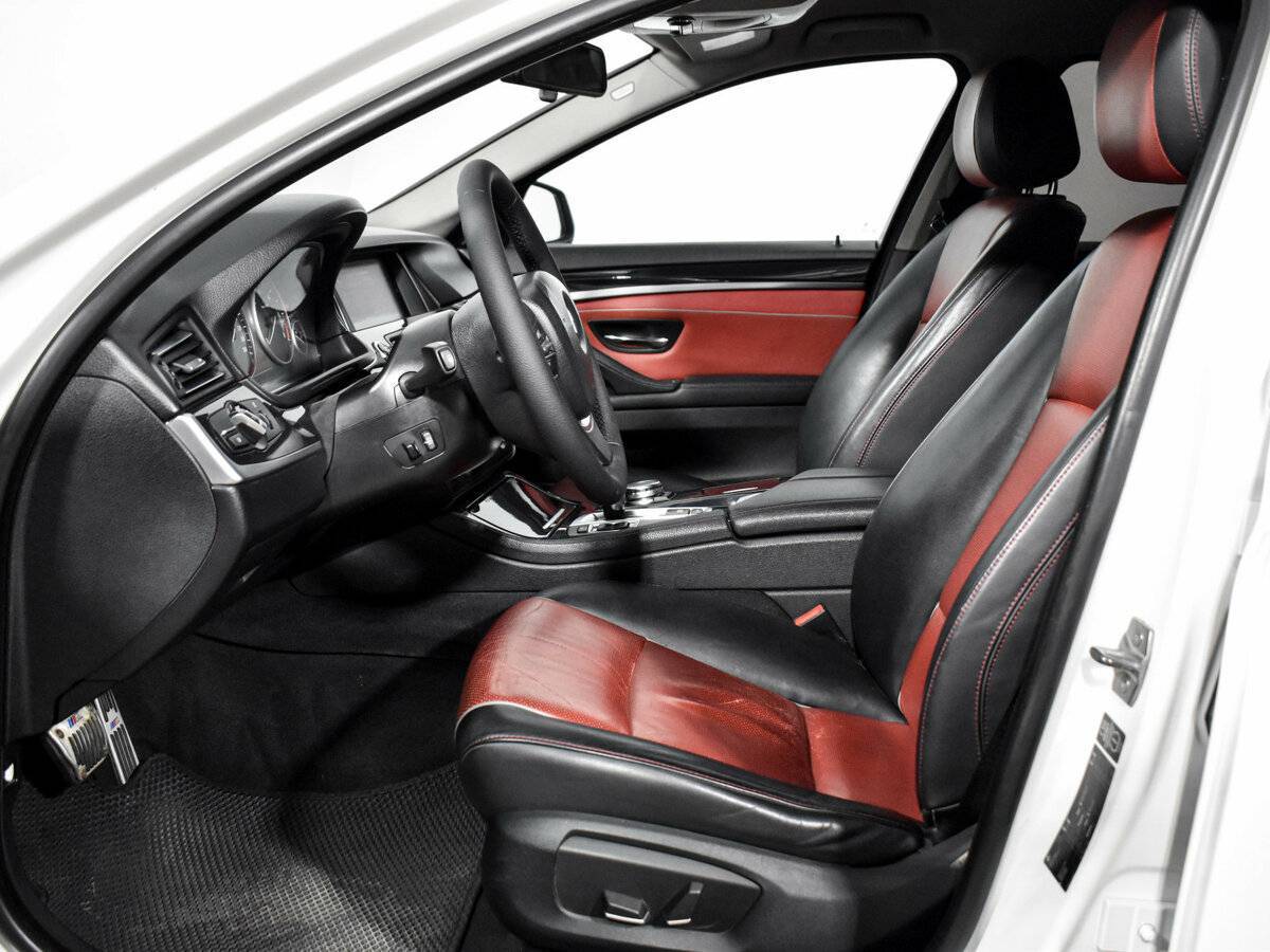 BMW 5 серии 2013 года с пробегом. Фото: #10