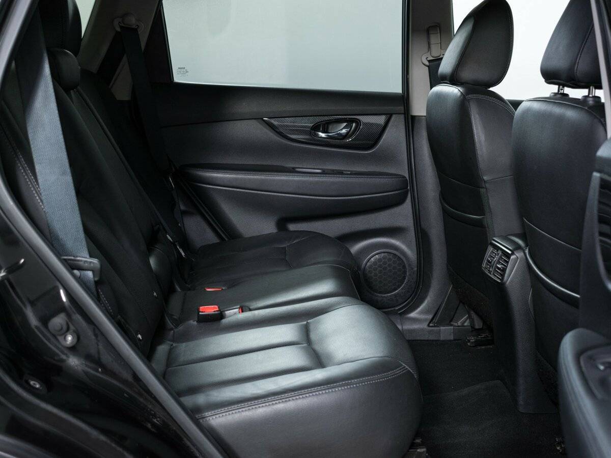 Б/У Ниссан Икс-Трейл 2018 года. Фото: #9