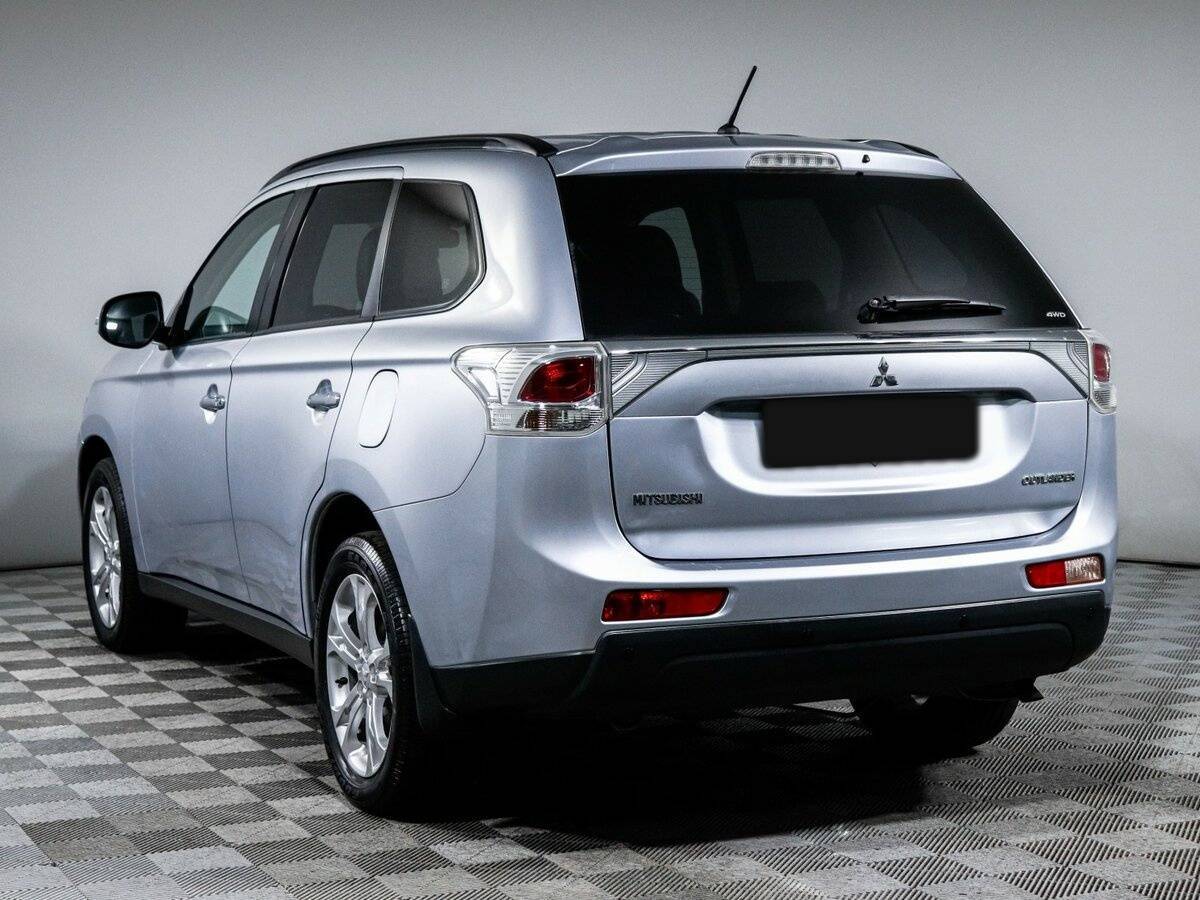Mitsubishi Outlander 2012 года с пробегом. Фото: #6