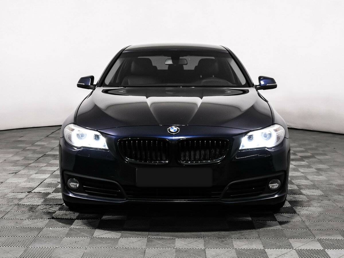BMW 5 серии 2016 года с пробегом. Фото: #1