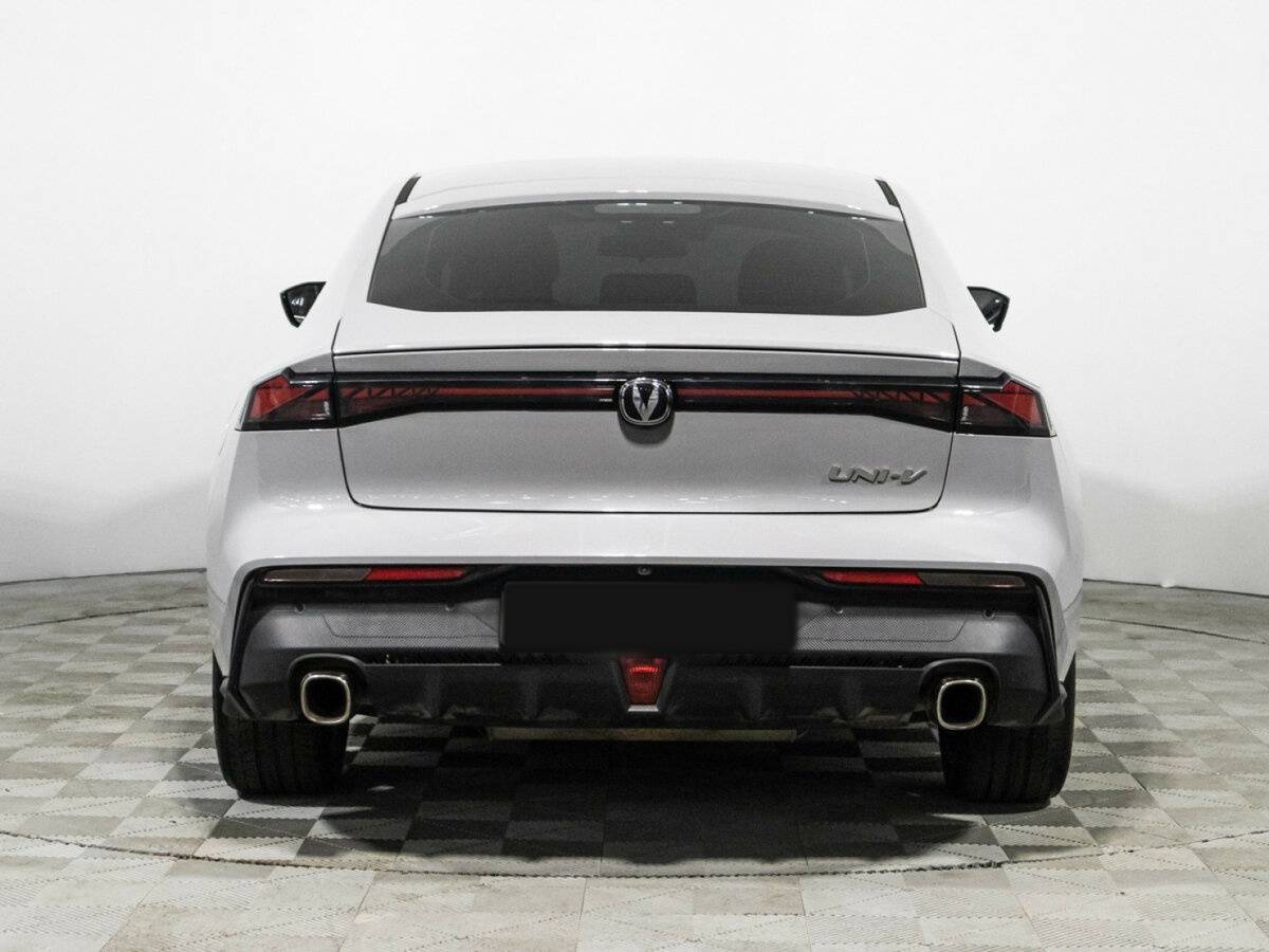 Changan UNI-V 2023 года с пробегом. Фото: #5