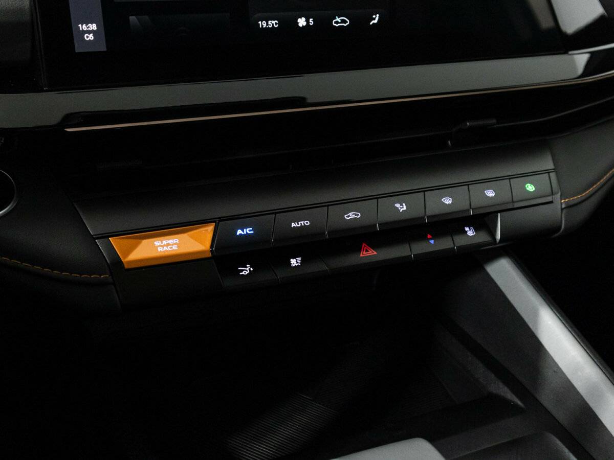 Changan UNI-V 2023 года с пробегом. Фото: #23