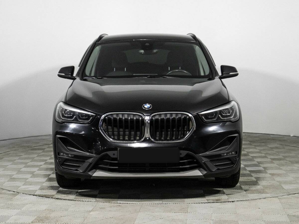 BMW X1 2021 года с пробегом. Фото: #1