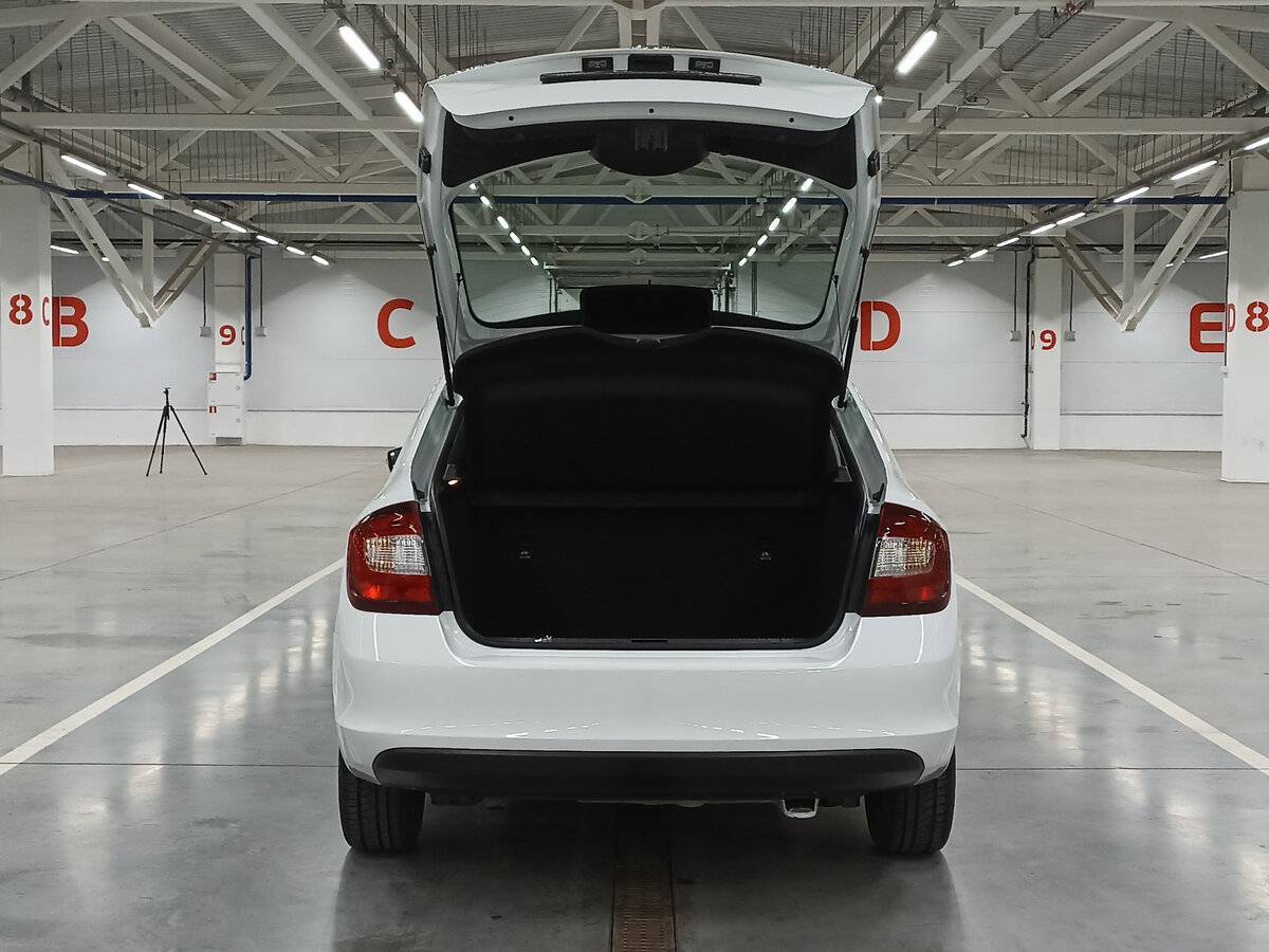 Skoda Rapid 2018 года с пробегом. Фото: #9