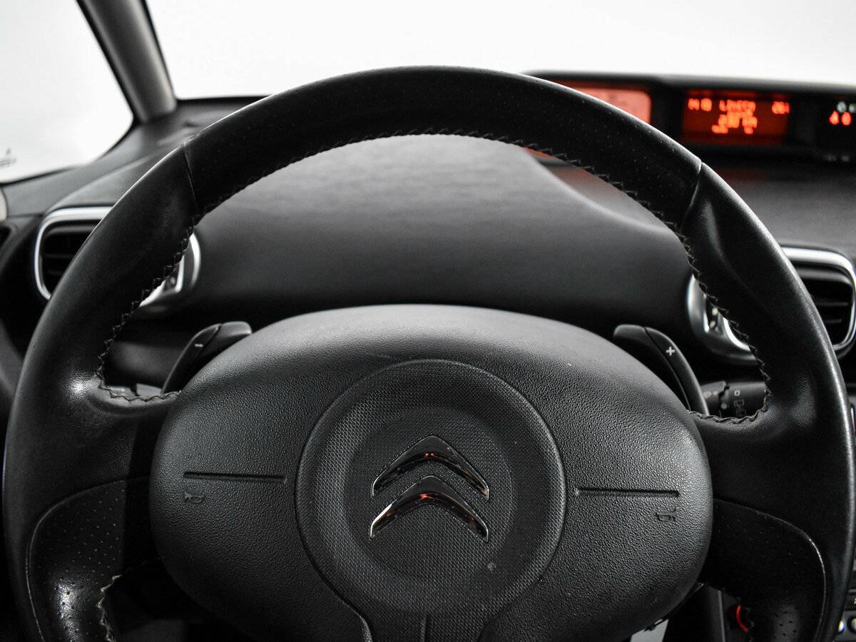 Б/У Ситроен Ц3 Пикассо 2013 года. Фото: #14