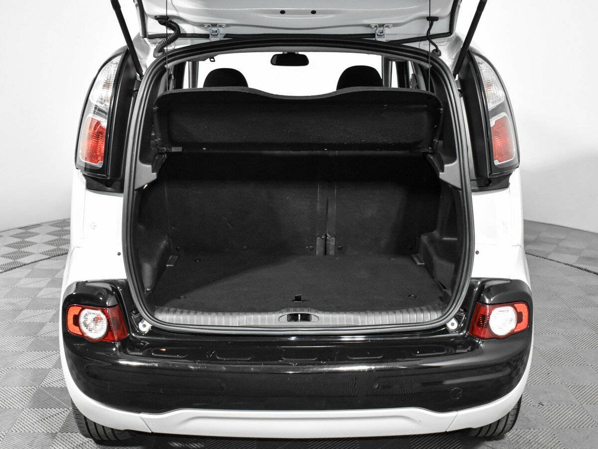 Б/У Ситроен Ц3 Пикассо 2013 года. Фото: #16