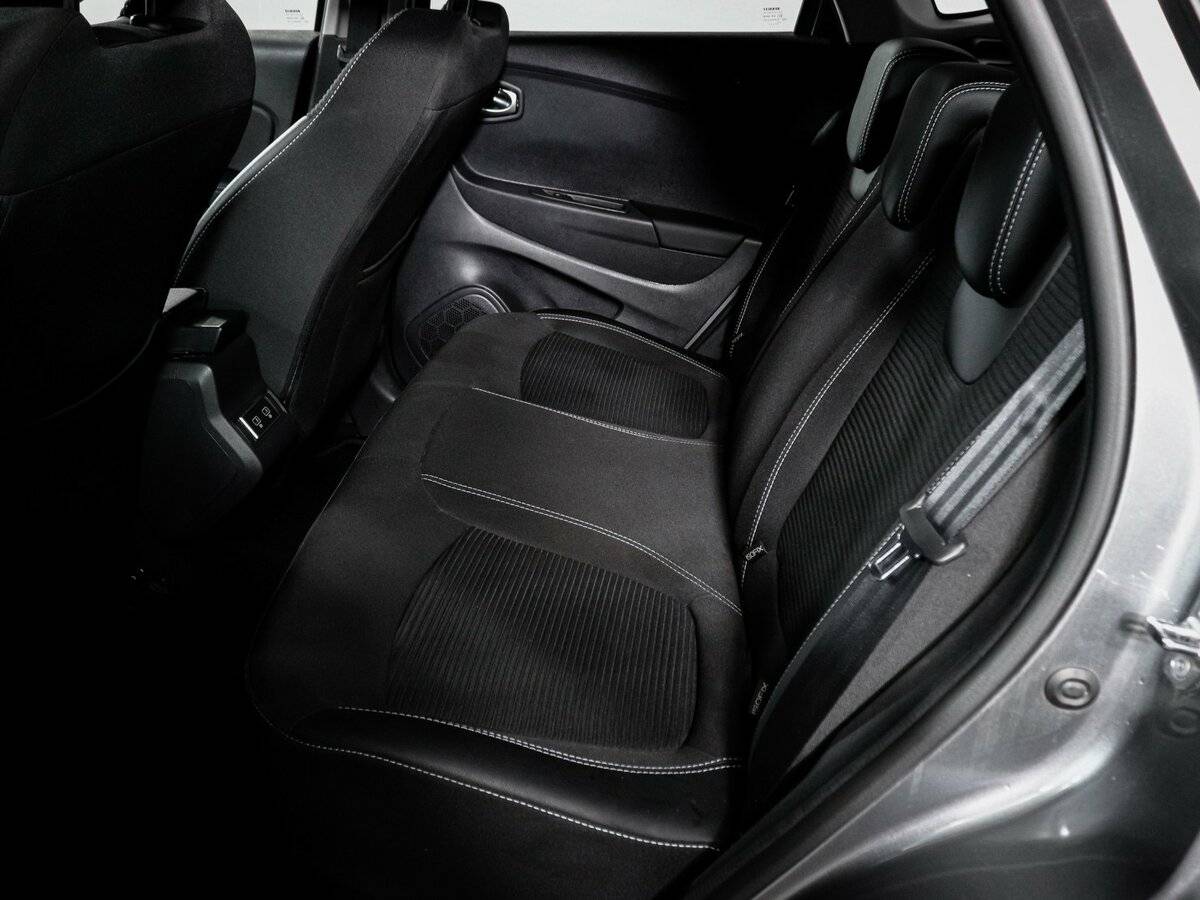 Renault Kaptur 2021 года с пробегом. Фото: #9