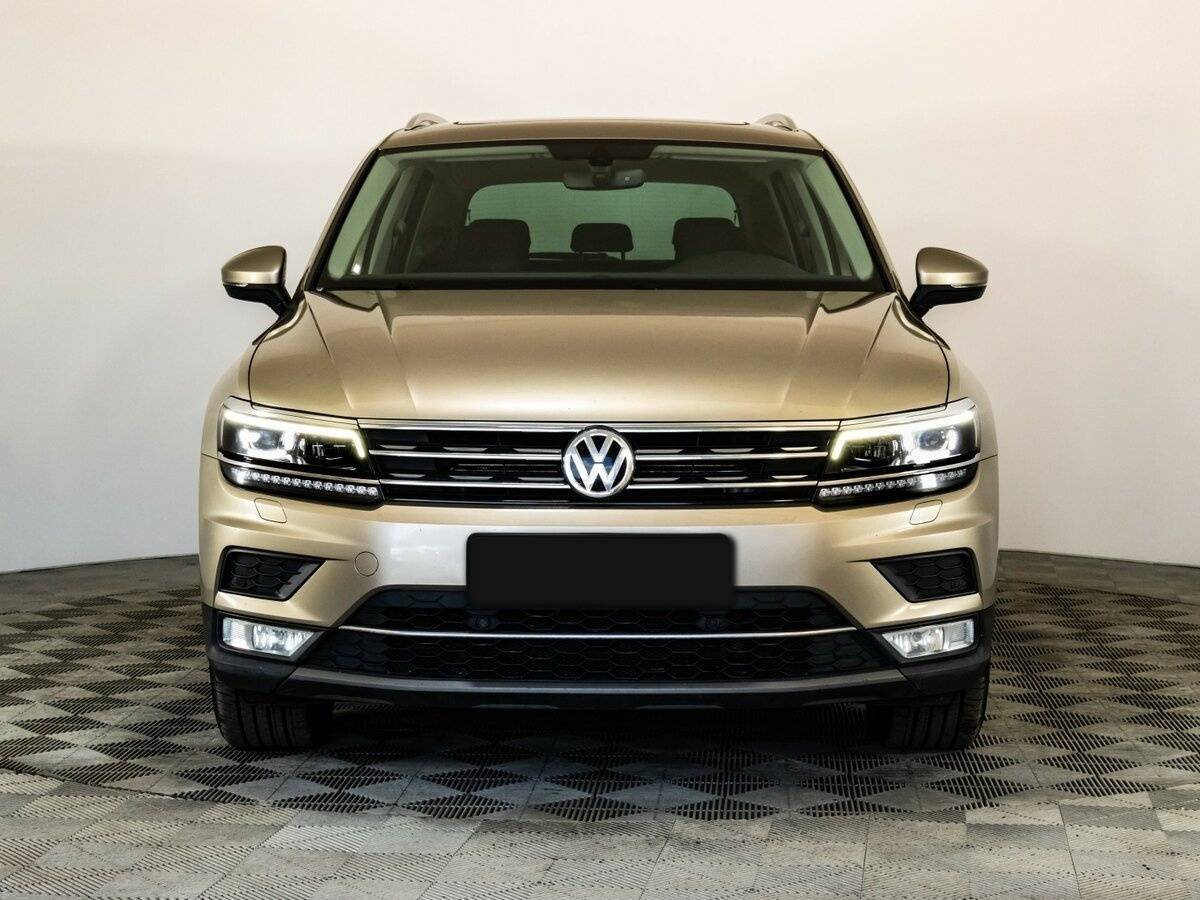 Volkswagen Tiguan 2017 года с пробегом. Фото: #1