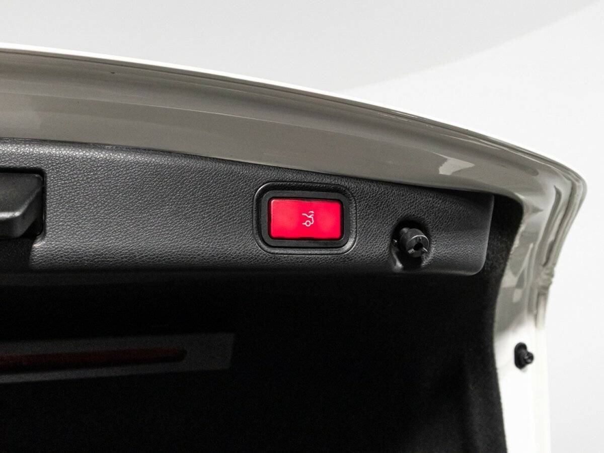 Mercedes-Benz E-Класс 2016 года с пробегом. Фото: #15