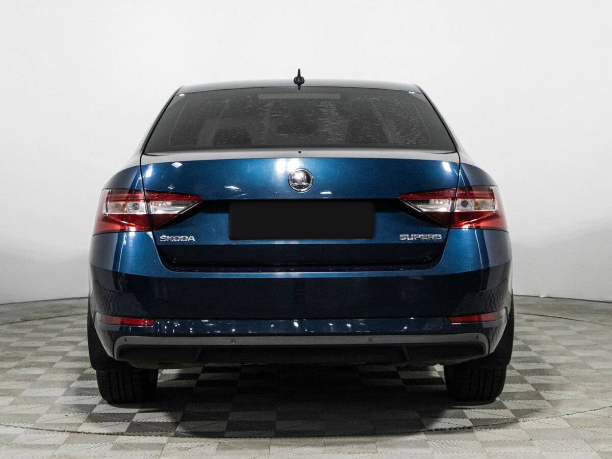 Skoda Superb 2015 года с пробегом. Фото: #5