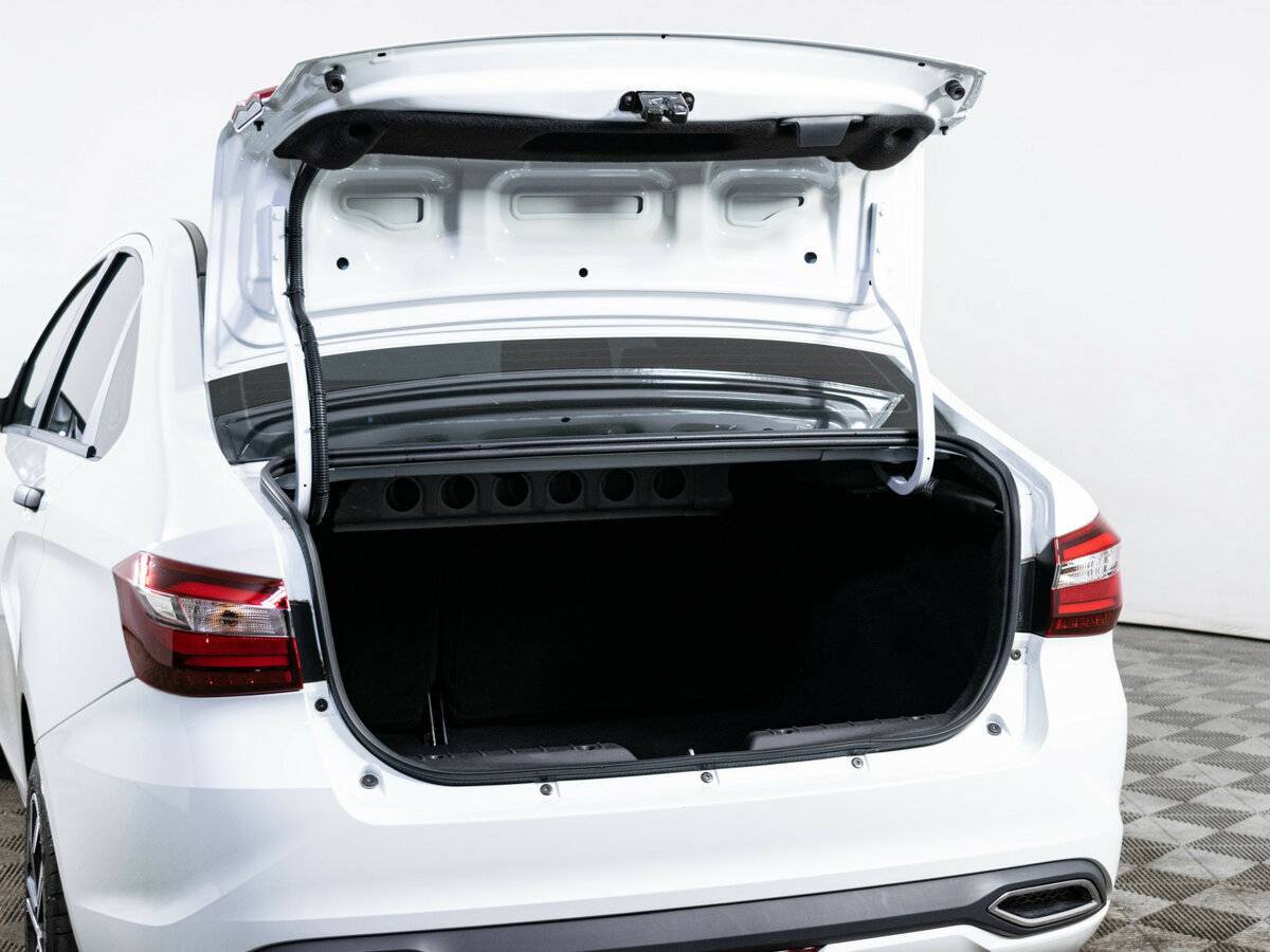 Б/У Лада (ВАЗ) Веста 2024 года. Фото: #6