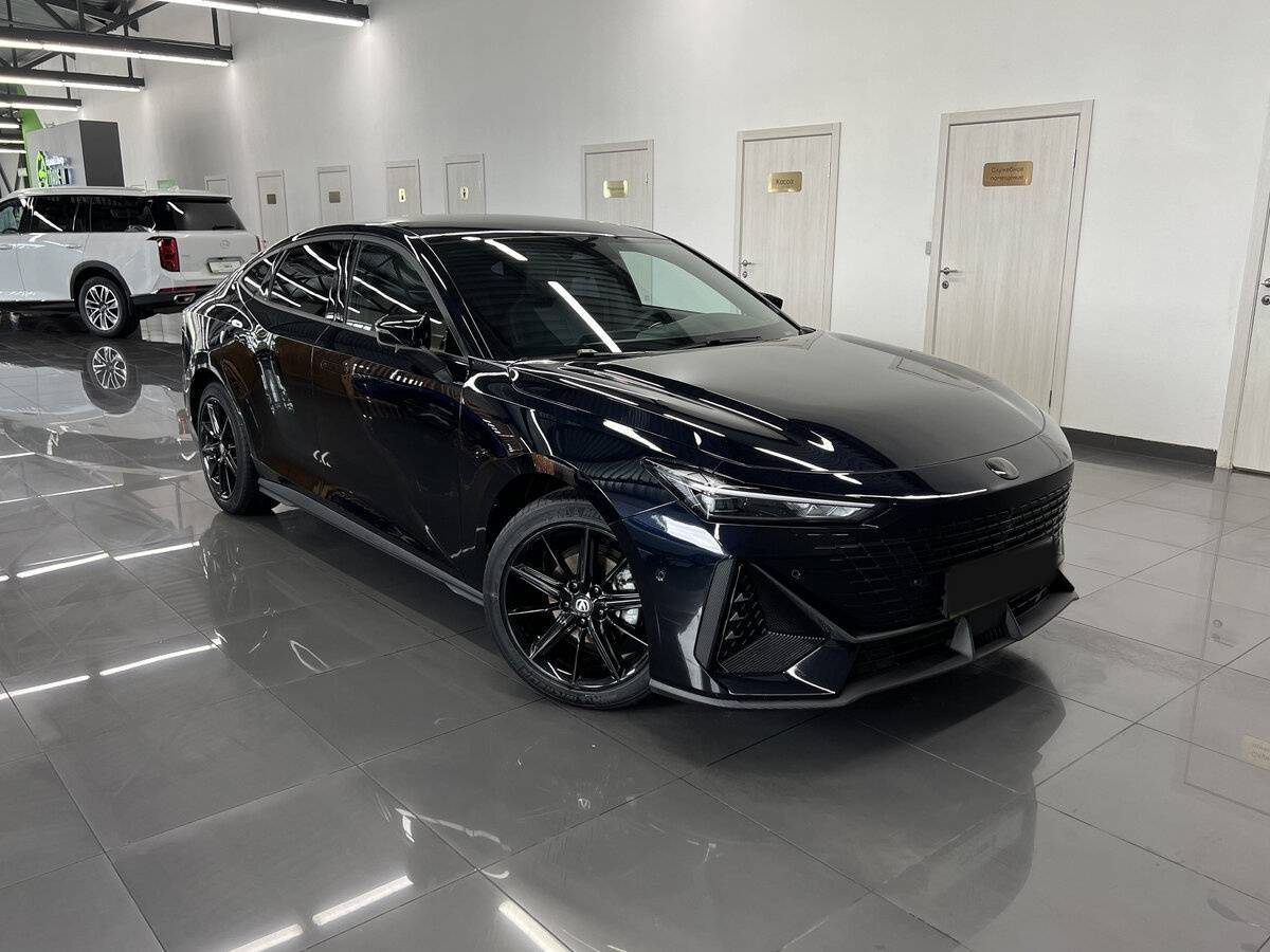 Changan UNI-V 2023 года с пробегом. Фото: #4