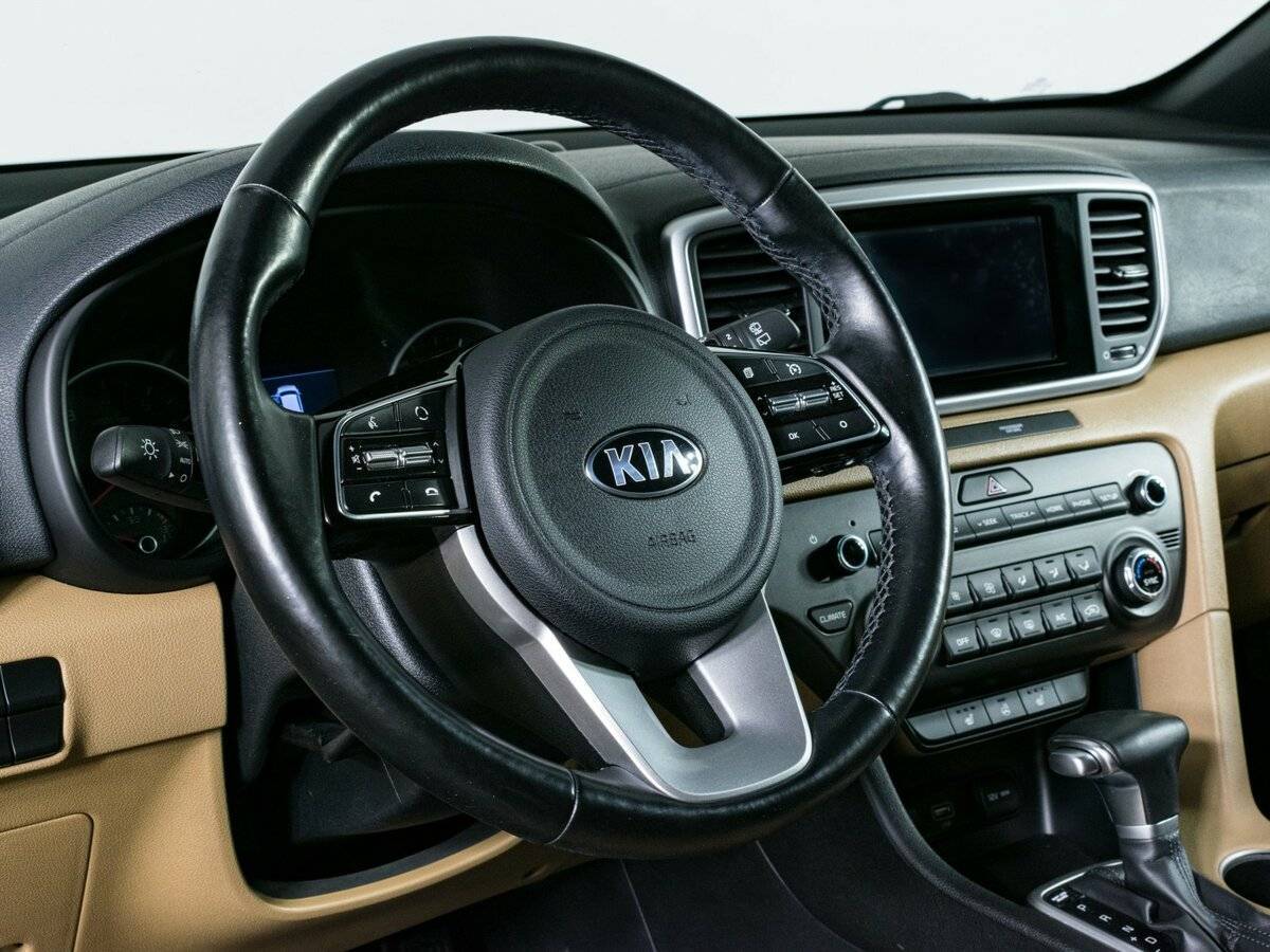 Б/У Киа Спортейдж 2018 года. Фото: #11