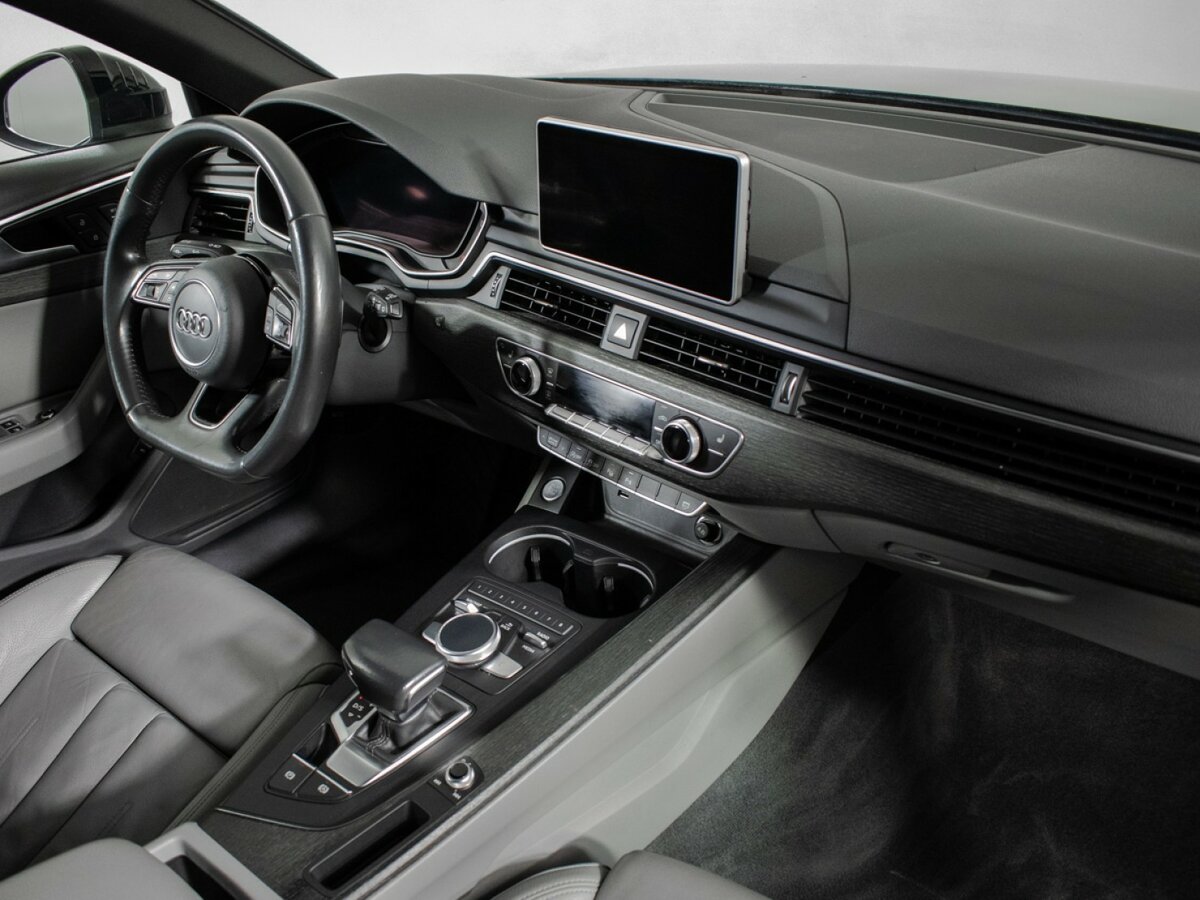 Audi A4 2019 года с пробегом. Фото: #8