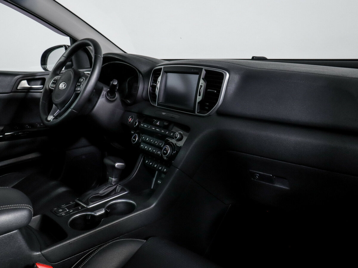 Б/У Киа Спортейдж 2018 года. Фото: #6