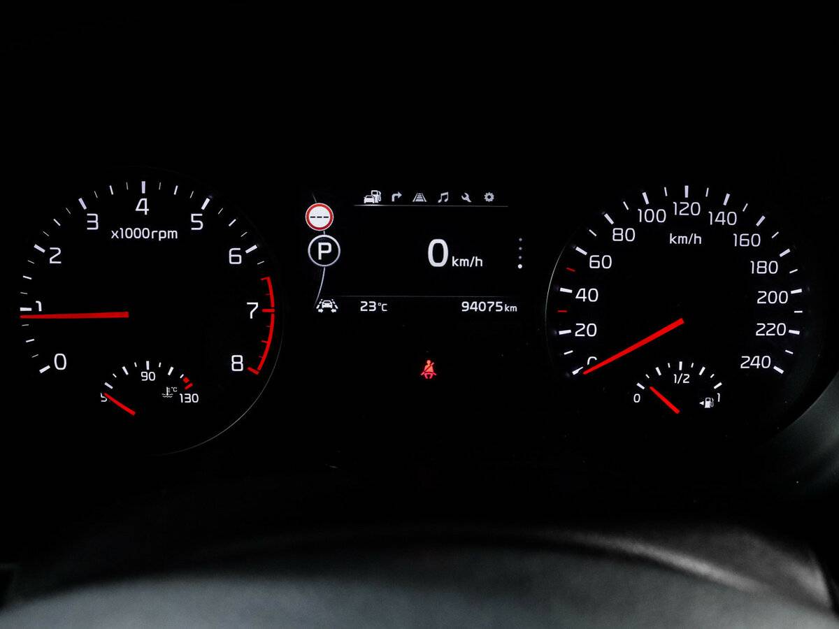 Б/У Киа Спортейдж 2018 года. Фото: #8