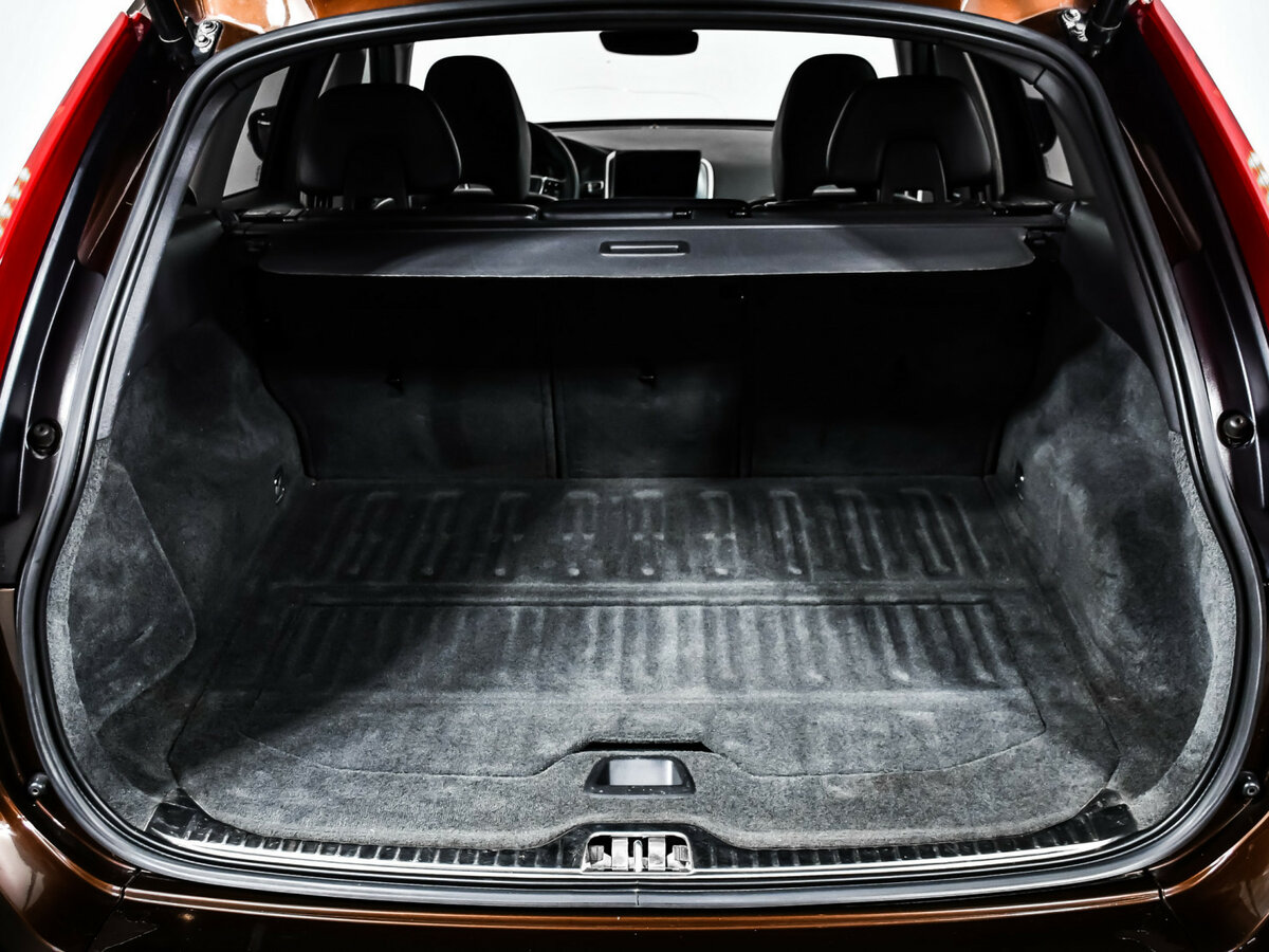 Volvo XC60 2015 года с пробегом. Фото: #16