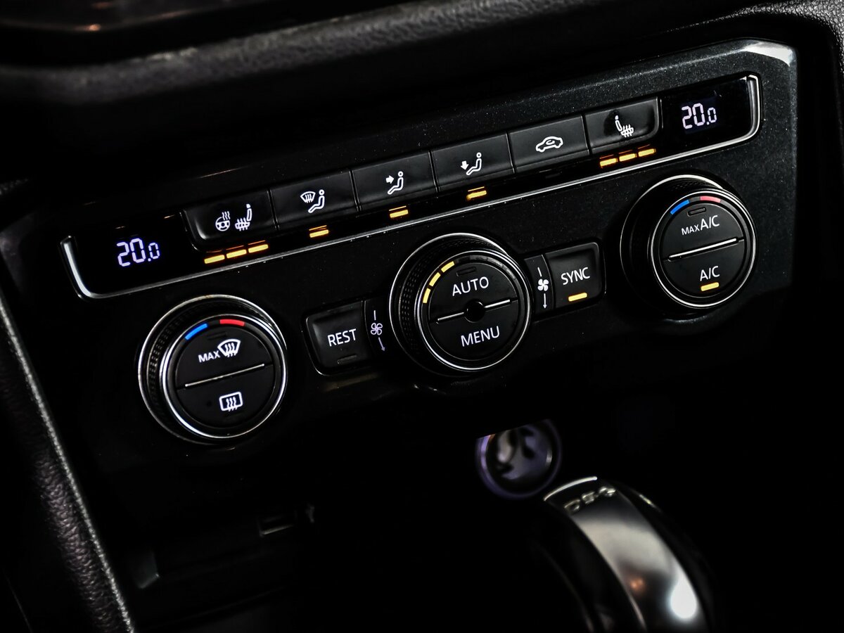 Б/У Фольксваген Тигуан 2017 года. Фото: #13