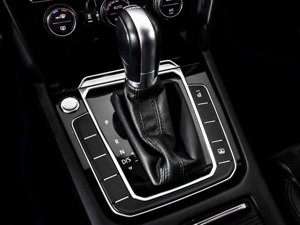 Б/У Фольксваген Пассат 2018 года. Фото: #13