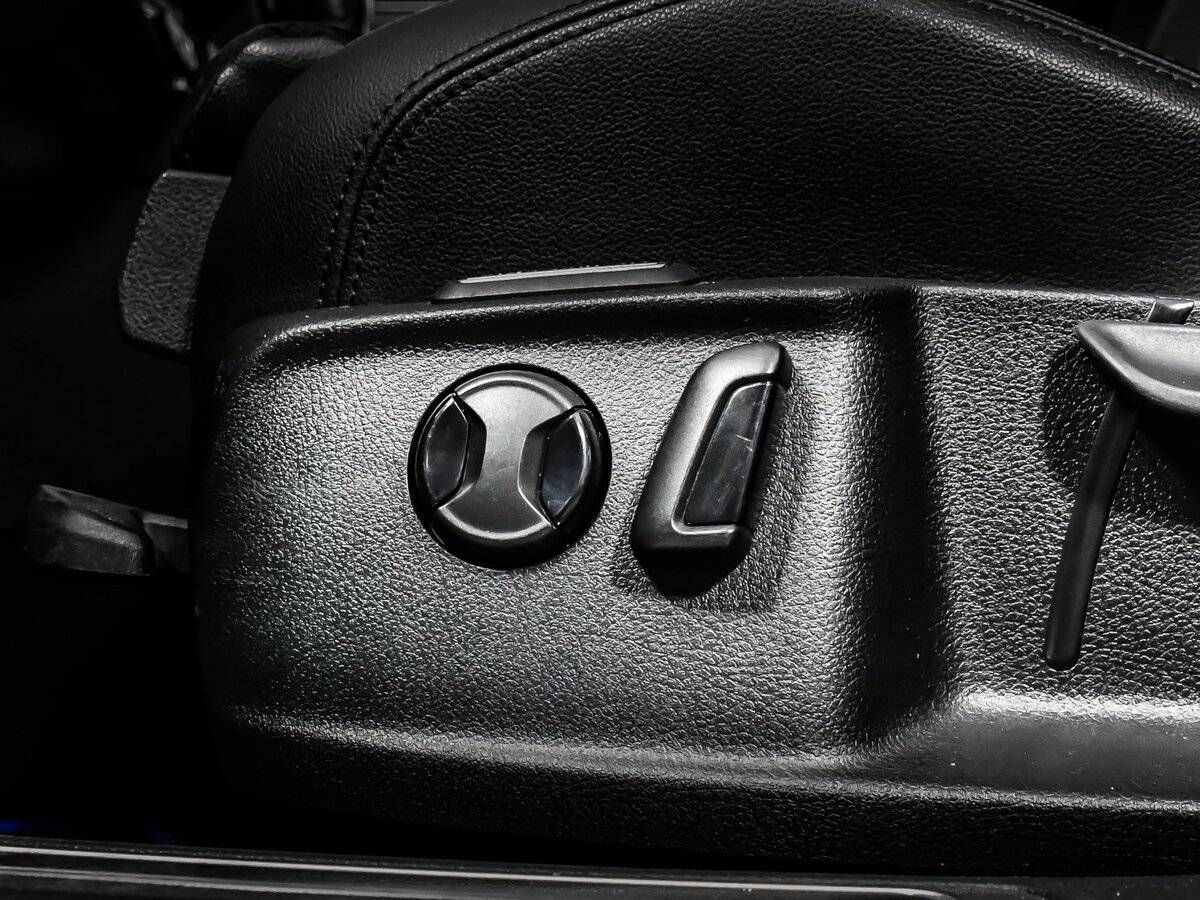 Б/У Фольксваген Пассат 2018 года. Фото: #14