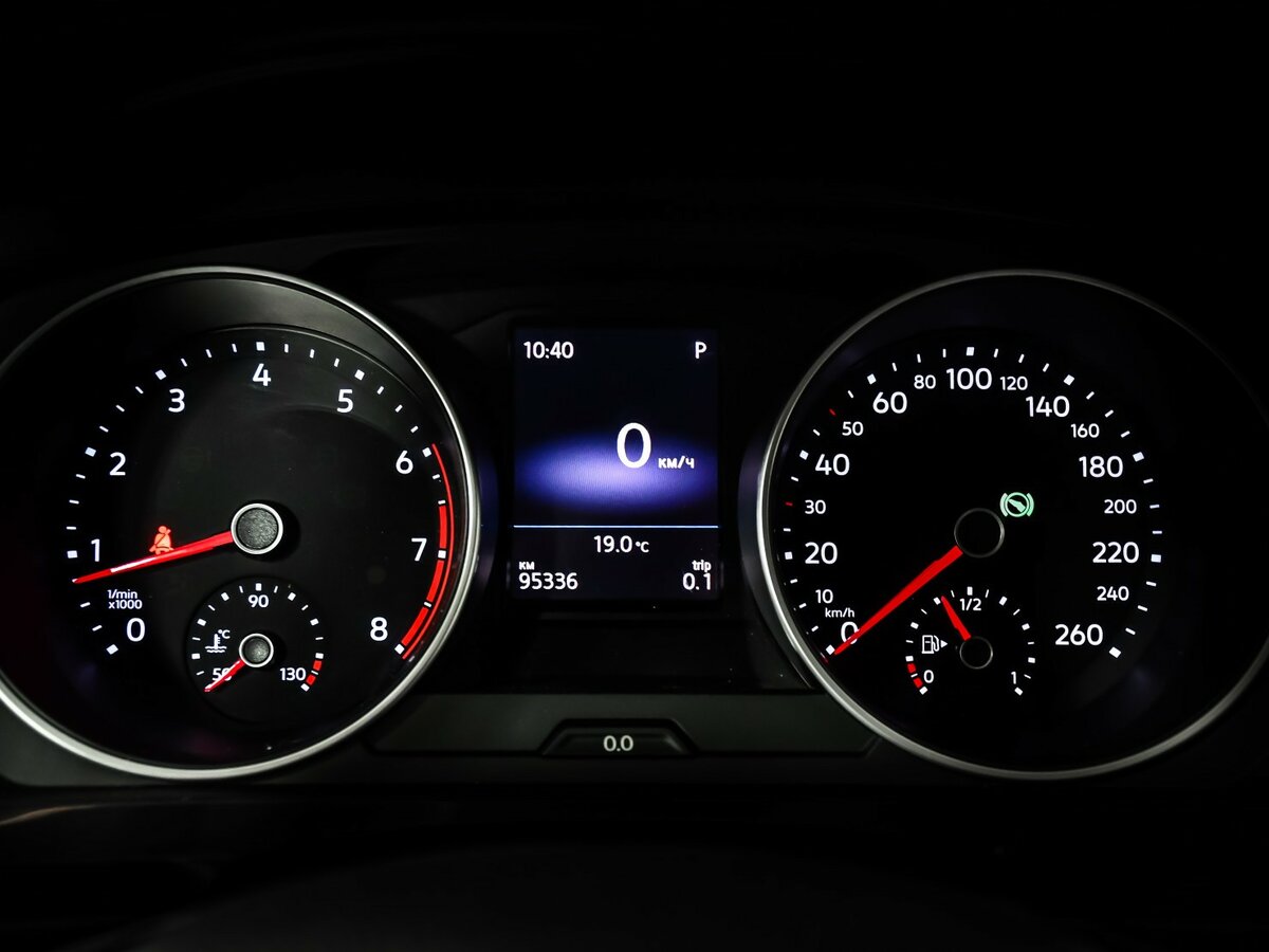 Б/У Фольксваген Тигуан 2017 года. Фото: #8