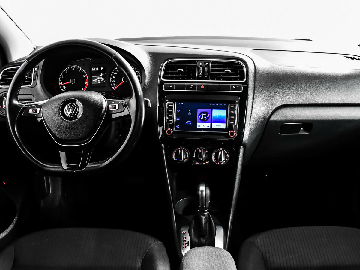 Б/У Фольксваген Поло 2017 года. Фото: #9