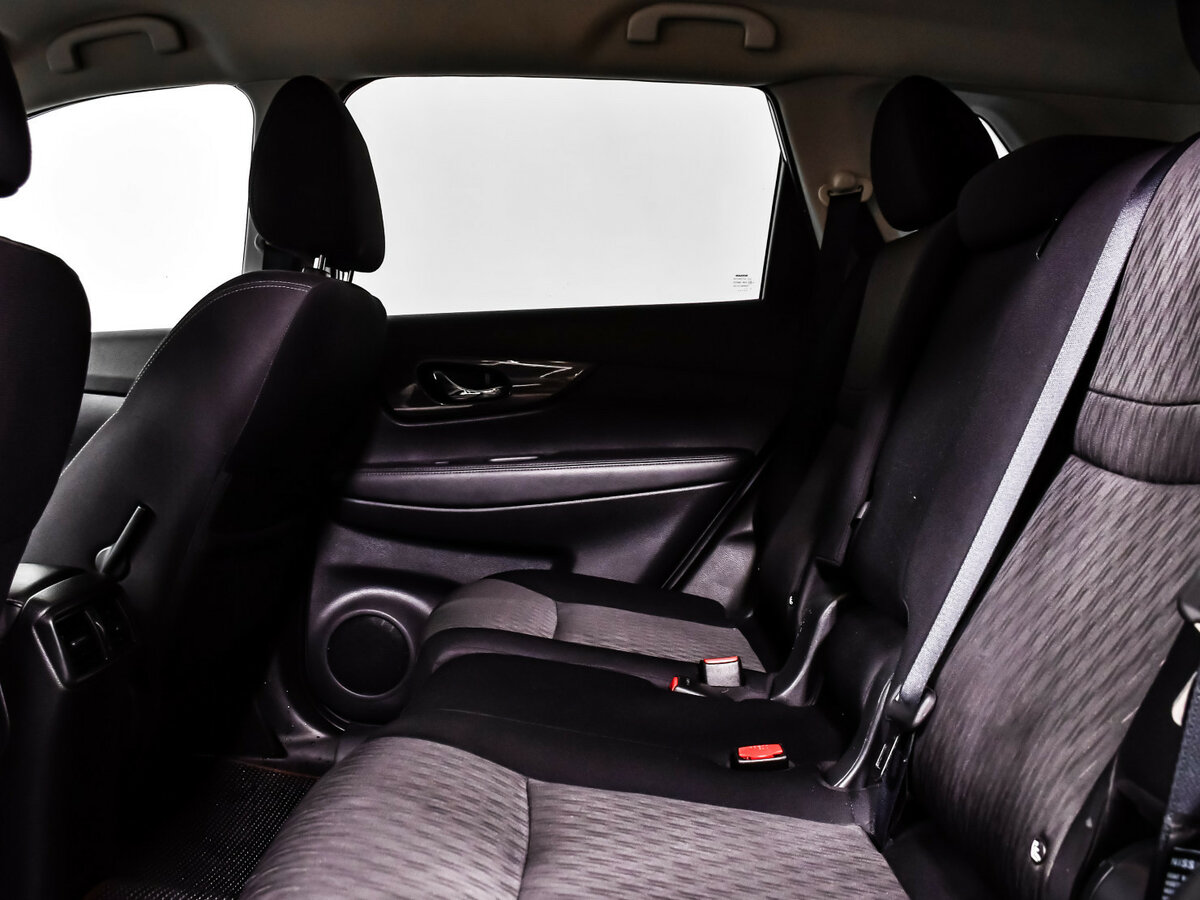 Б/У Ниссан Икс-Трейл 2019 года. Фото: #12