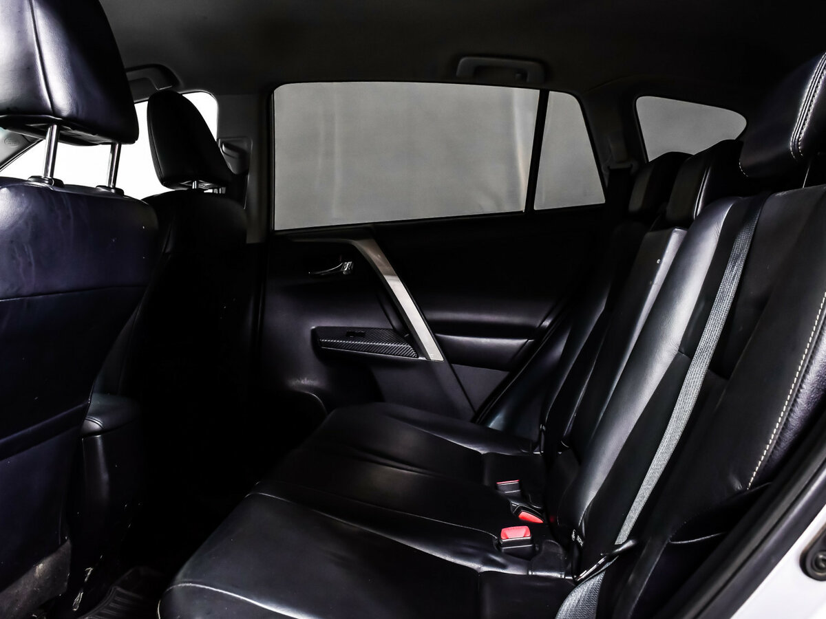 Б/У Тойота Рав4 2013 года. Фото: #9