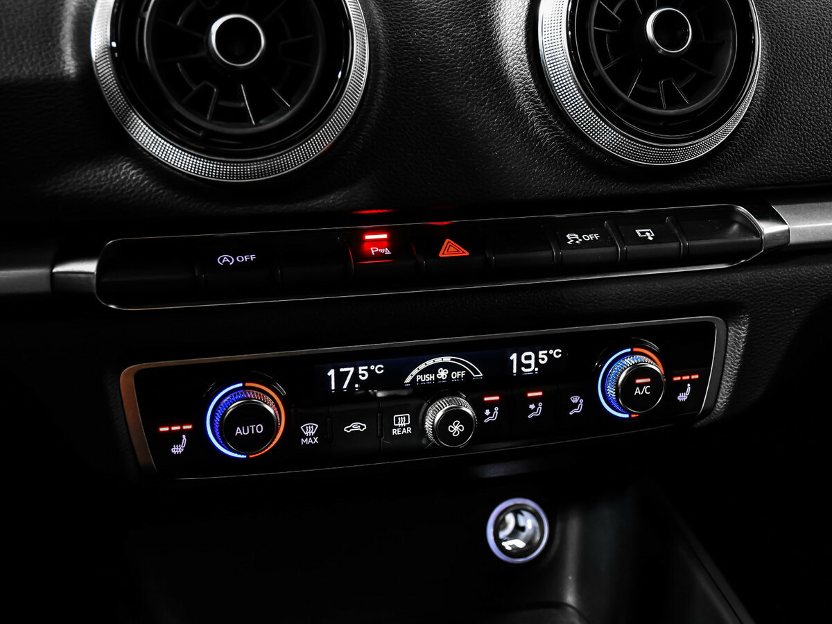 Audi A3 2017 года с пробегом. Фото: #14