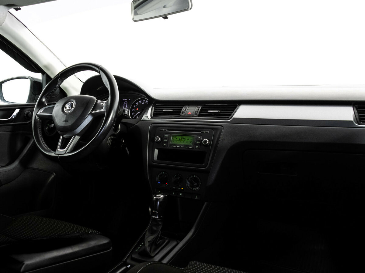 Б/У Шкода Рапид 2015 года. Фото: #6