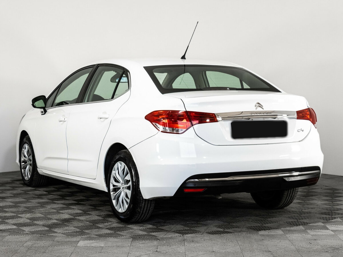 Б/У Ситроен Ц4 2018 года. Фото: #5