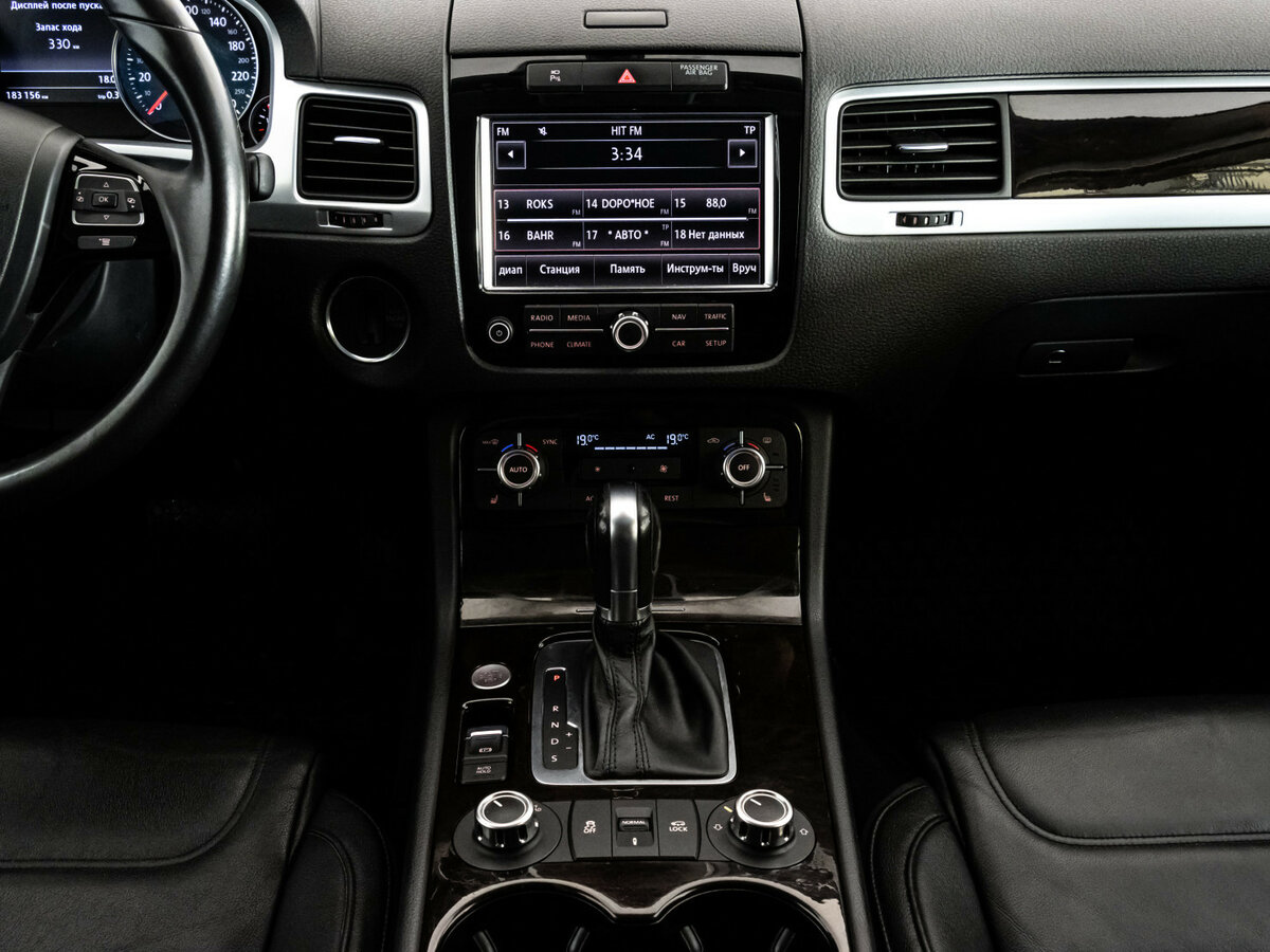 Б/У Фольксваген Туарег 2012 года. Фото: #10