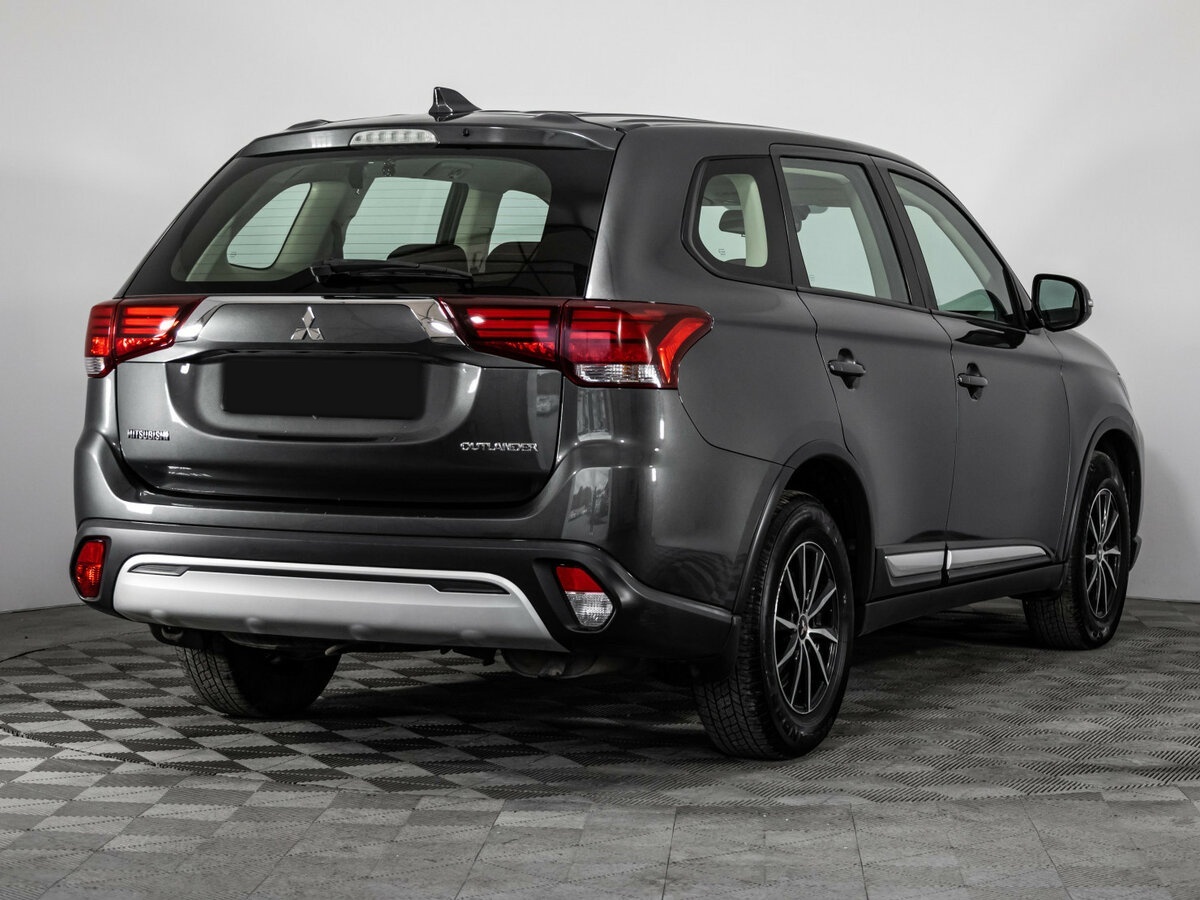 Mitsubishi Outlander 2019 года с пробегом. Фото: #3