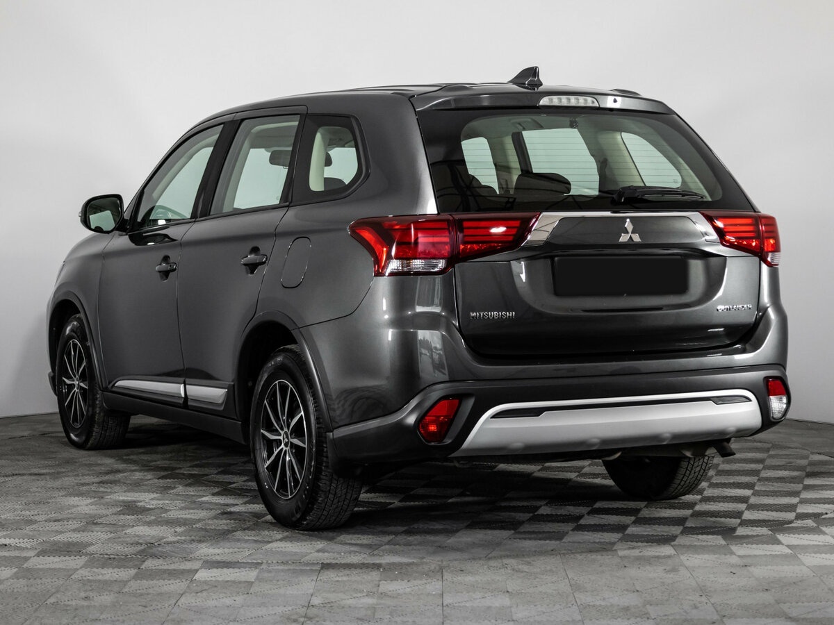 Mitsubishi Outlander 2019 года с пробегом. Фото: #5