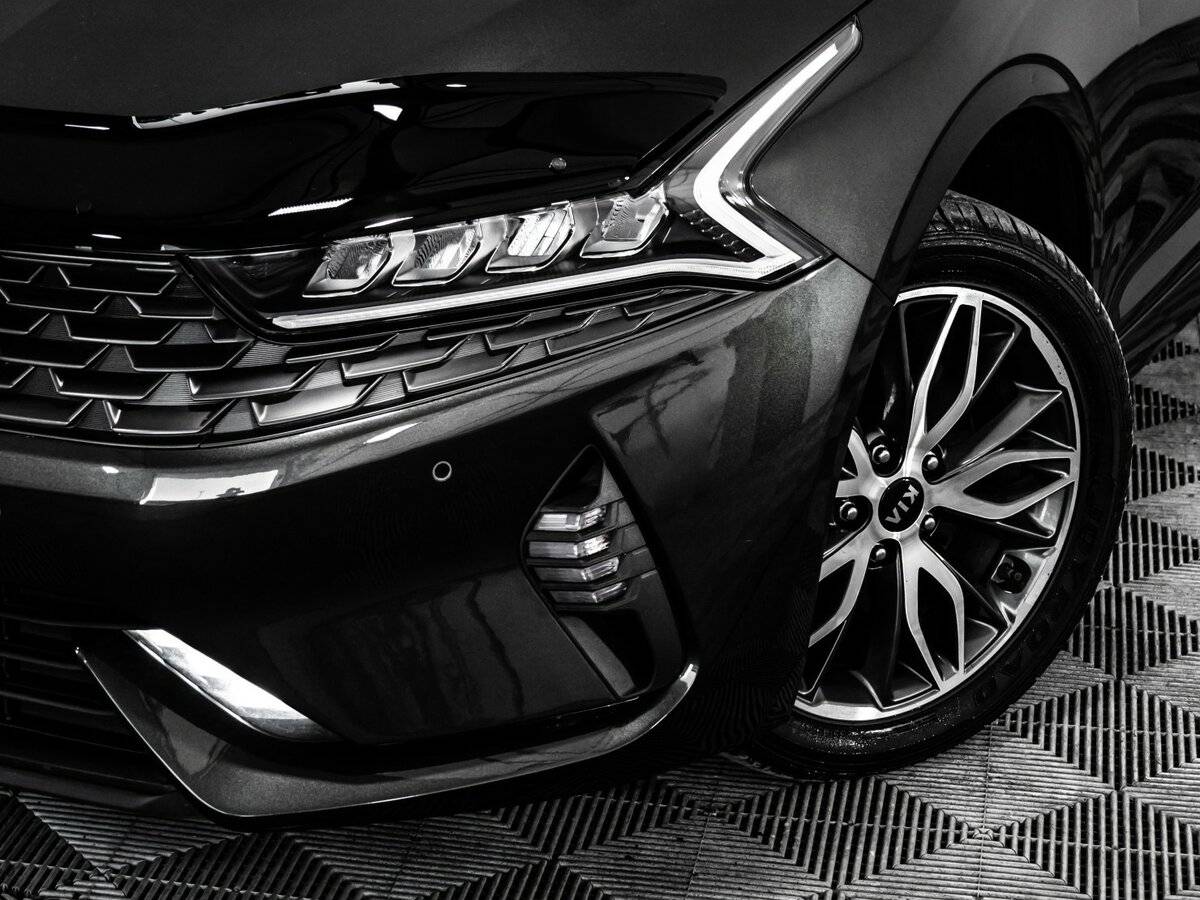 Б/У Киа К5 2021 года. Фото: #1