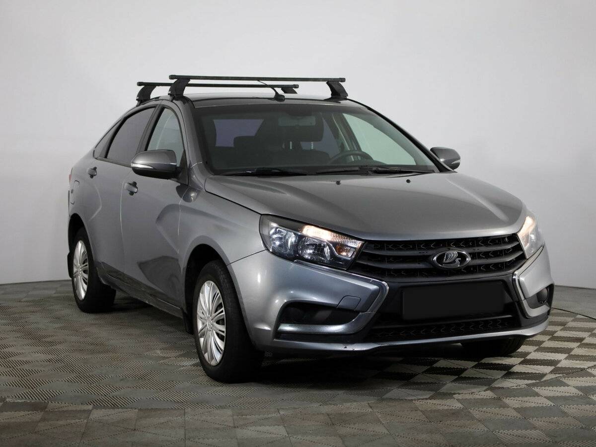 Б/У Лада (ВАЗ) Веста 2017 года. Фото: #2