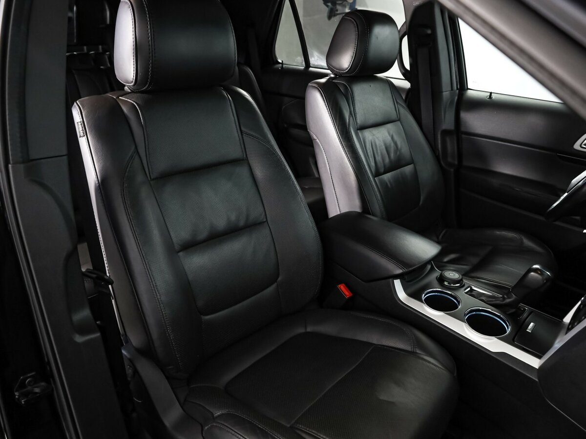 Ford Explorer 2013 года с пробегом. Фото: #21