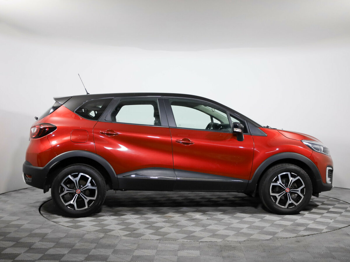 Renault Kaptur 2018 года с пробегом. Фото: #6