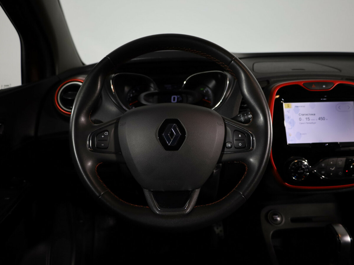 Renault Kaptur 2018 года с пробегом. Фото: #10